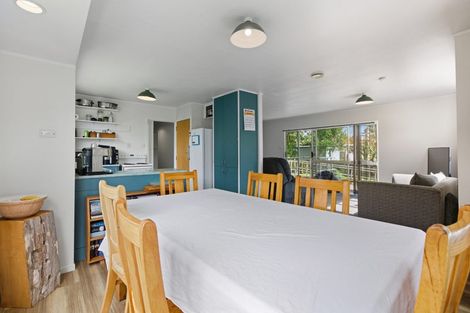 Photo of property in 20 Ngahere Street, Inglewood, 4330