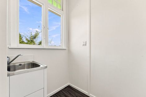 Photo of property in 1 Karewa Street, Castlecliff, Whanganui, 4501