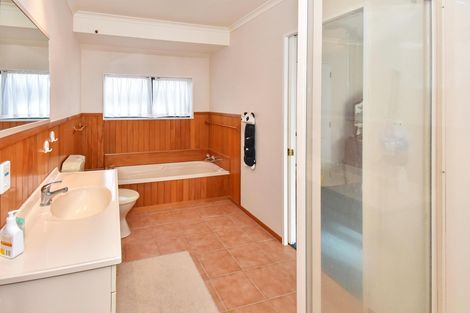 Photo of property in 7 Oakwood Place, Pukekohe, 2120