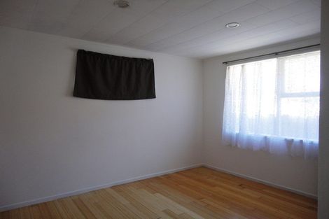 Photo of property in 19 Swallow Drive, Manurewa, Auckland, 2102