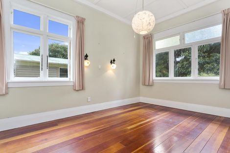 Photo of property in 15 Bridge Street, Tirau, 3410