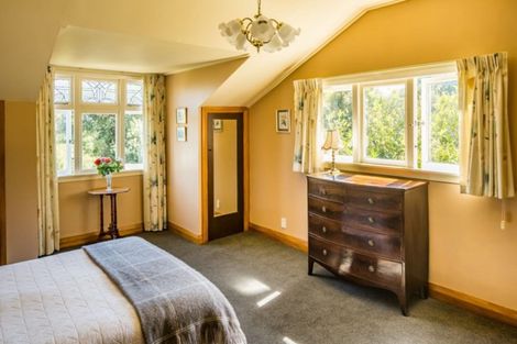 Photo of property in 103 Muritai Road, Eastbourne, Lower Hutt, 5013