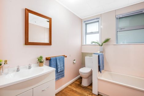 Photo of property in 21 Windley Street, Ranui, Porirua, 5024