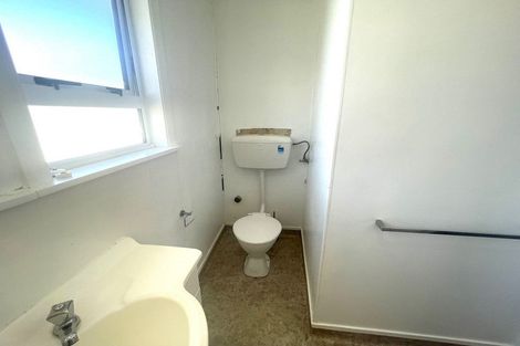 Photo of property in 49 Thatcher Street, Castlecliff, Whanganui, 4501