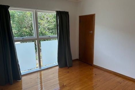 Photo of property in 2/70 Gladstone Road, Northcote, Auckland, 0627