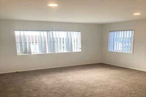 Photo of property in 74 Keri Vista Rise, Papakura, 2110