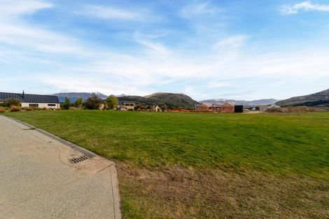 Photo of property in 22 Cunninghams Drive, Jacks Point, Queenstown, 9371
