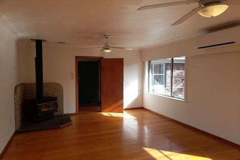 Photo of property in 2 Victoria Avenue, Waiuku, 2123