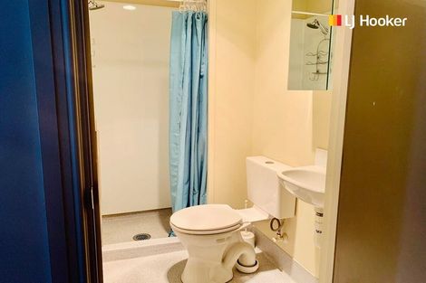 Photo of property in 5 Anzac Avenue, Dunedin Central, Dunedin, 9016