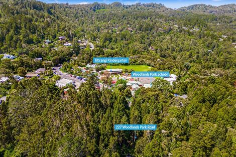 Photo of property in 227 Woodlands Park Road, Titirangi, Auckland, 0604