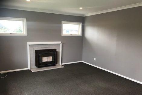 Photo of property in 9 Tern Place, Hokowhitu, Palmerston North, 4410