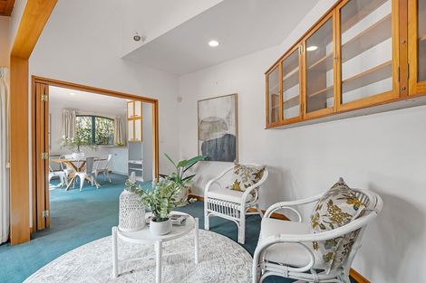 Photo of property in 3 Balcairn Place, Terrace End, Palmerston North, 4410