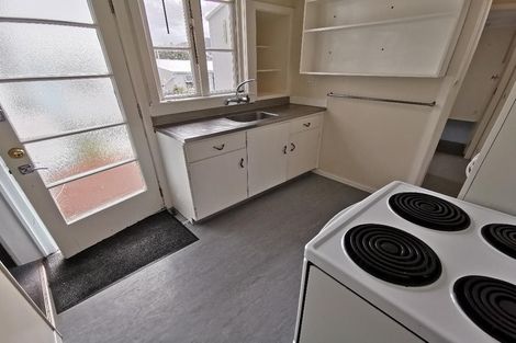 Photo of property in 71 Pirie Street, Mount Victoria, Wellington, 6011