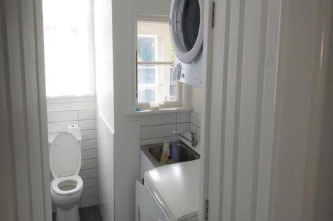 Photo of property in 495 Featherston Street, Roslyn, Palmerston North, 4414