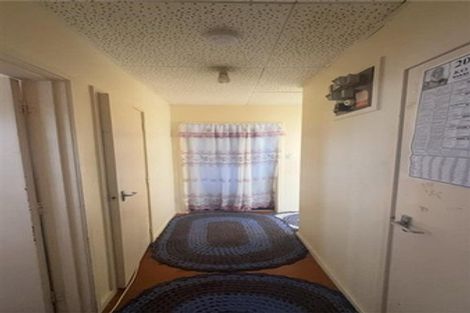 Photo of property in 15a Earlsworth Road, Mangere East, Auckland, 2024