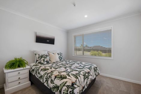 Photo of property in 22 Jeroboam Loop, Kumeu, 0810