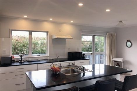 Photo of property in 1/13 De Quincey Terrace, Highland Park, Auckland, 2010