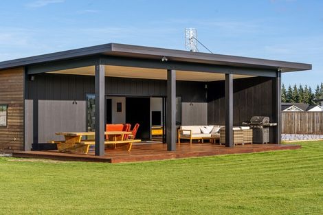 Photo of property in 25 Mill Grove, Clareville, Carterton, 5713