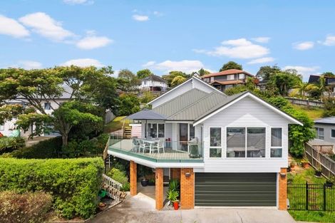 Photo of property in 6 Stephanie Close, Glenfield, Auckland, 0629