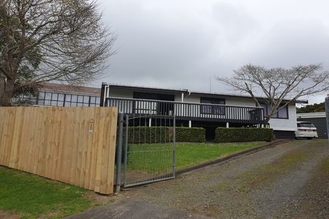 Photo of property in 13 Banyan Drive, Totara Heights, Auckland, 2105