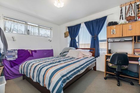 Photo of property in 2/23 Silver Creek Road, Weymouth, Auckland, 2103