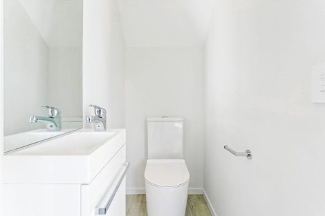 Photo of property in 2/23 View Road, Papakura, 2110