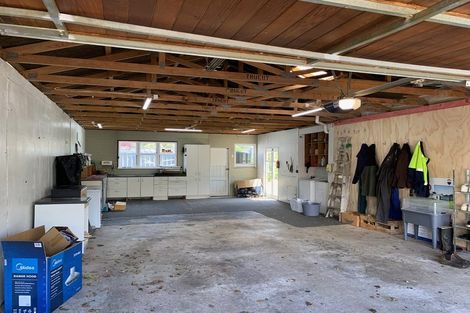 Photo of property in 58 Govett Avenue, Frankleigh Park, New Plymouth, 4310