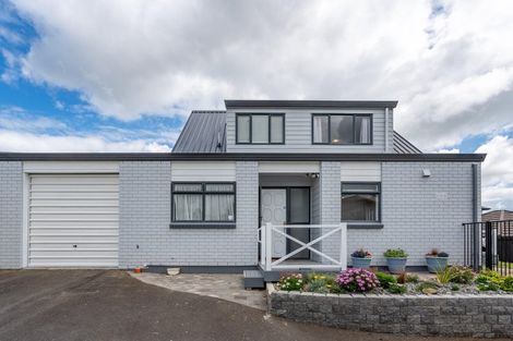 Photo of property in 15 Morrinsville Road, Hillcrest, Hamilton, 3216