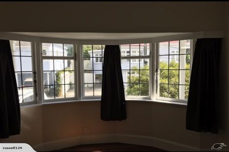 Photo of property in 9 Rixon Grove, Mount Victoria, Wellington, 6011