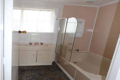 Photo of property in 24 Edward Street, Pahiatua, 4910