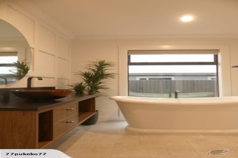 Photo of property in 127 Arataki Road, Havelock North, 4130