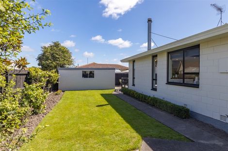 Photo of property in 2/14 Shetland Street, Woolston, Christchurch, 8062