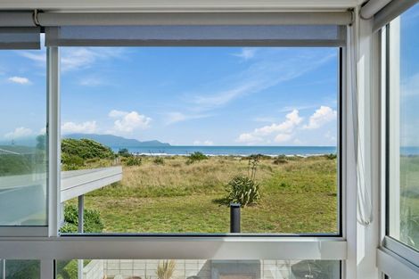 Photo of property in 14 Beachview Grove, Peka Peka, Waikanae, 5391