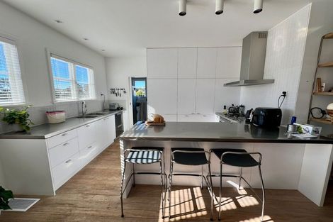 Photo of property in 3/53 Hanlon Crescent, Narrow Neck, Auckland, 0624