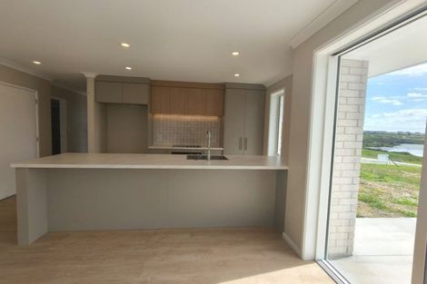 Photo of property in 36 Triplefin Avenue, Omokoroa, 3114