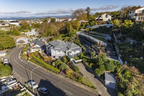 Photo of property in 32 Milton Road, Bluff Hill, Napier, 4110