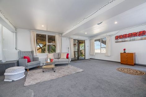 Photo of property in 9 Dundas Place, Henderson, Auckland, 0612