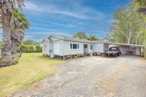 Photo of property in 1060 Kaipara Coast Highway, Kaukapakapa, 0873