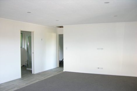 Photo of property in 2/7 Venus Place, Whitby, Porirua, 5024