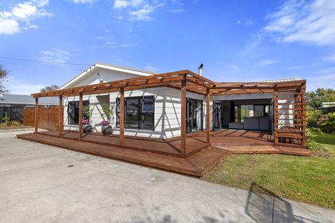 Photo of property in 79 Domett Street, Waitara, 4320