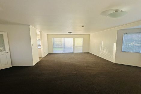 Photo of property in 12 Stanford Street, Albany, Auckland, 0632