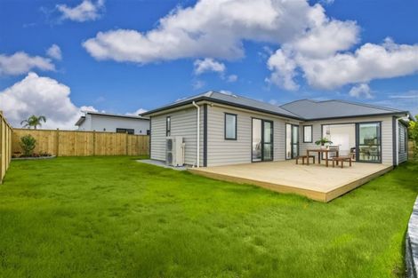 Photo of property in 73 Tapu Road, Huapai, Kumeu, 0810