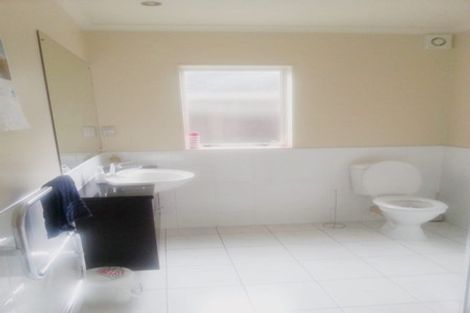 Photo of property in 4 Tsar Court, Flat Bush, Auckland, 2016
