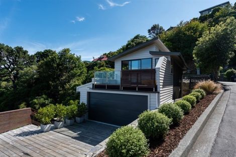 Photo of property in 141 Nicholson Road, Khandallah, Wellington, 6035