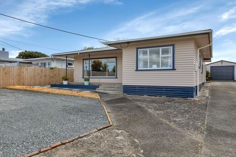 Photo of property in 97 Onerahi Road, Onerahi, Whangarei, 0110