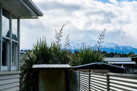 Photo of property in 30 Piwari Street, Rangataua, Ohakune, 4691