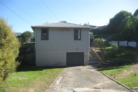 Photo of property in 17 Macaulay Street, Johnsonville, Wellington, 6037