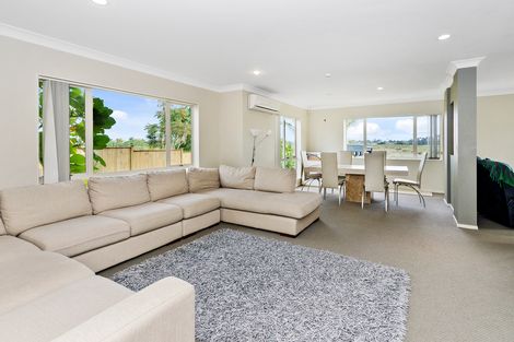 Photo of property in 29 Fergy Crescent, Wattle Downs, Auckland, 2103