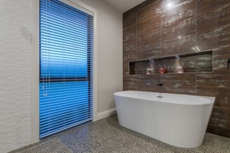 Photo of property in 2 Puriri Park Lane, Waipapa, 0230