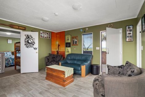 Photo of property in 159 Pukehina Parade, Pukehina, Te Puke, 3189